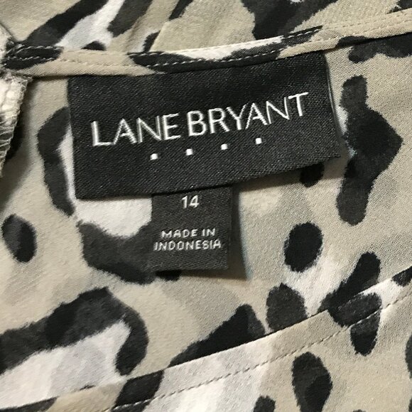Lane Bryant  Gray& Black Animal Print Double Layer Chiffon Swing Tank Size 14 - Picture 8 of 12